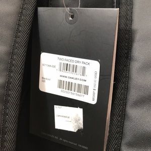 oakley two faced dry pack